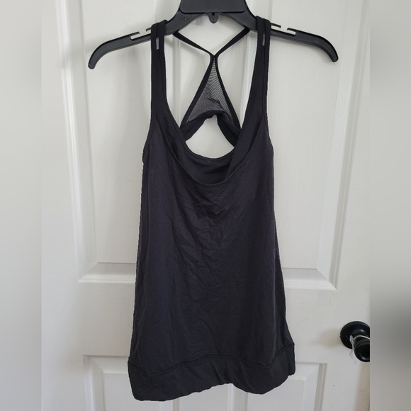 Lululemon Women's Black Racerback Tank Built in Bra Size 4 - Picture 1 of 5